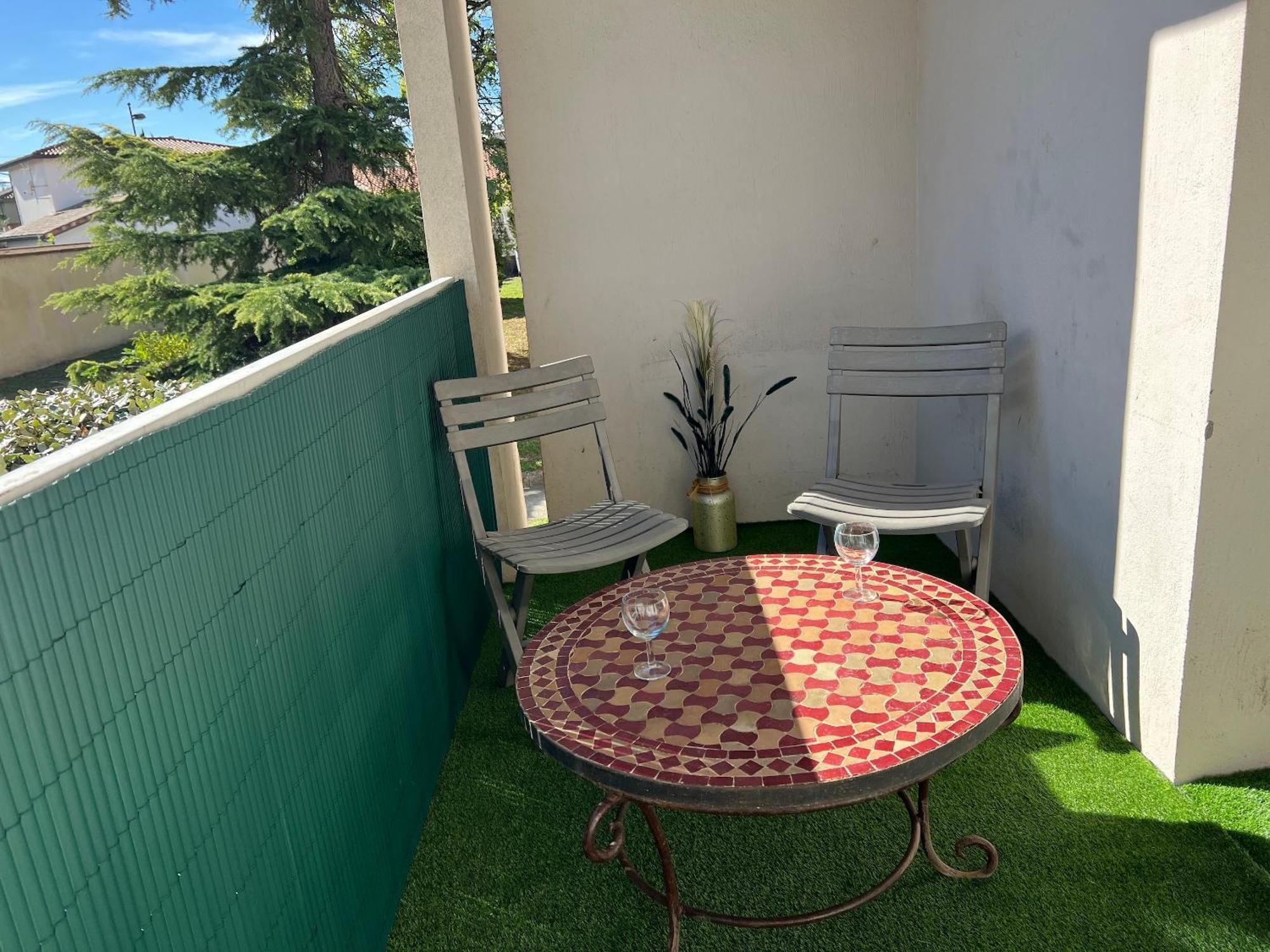 Calme, Lumineux Avec Balcon Toulouse